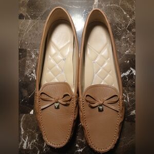 MICHAEL Michael Kors Tan Leather Loafers